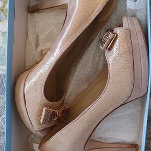 Antonio Melani, rose gold heels, size 8.5